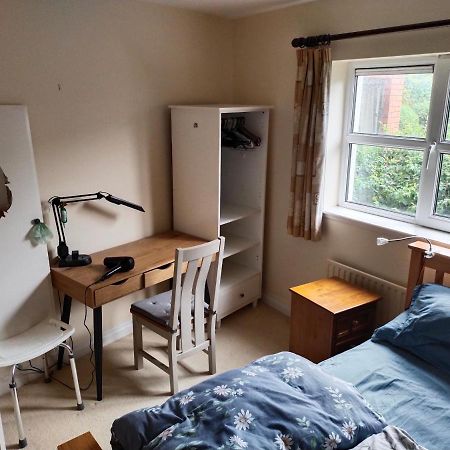 كورك Crescent Apartments Homestay المظهر الخارجي الصورة