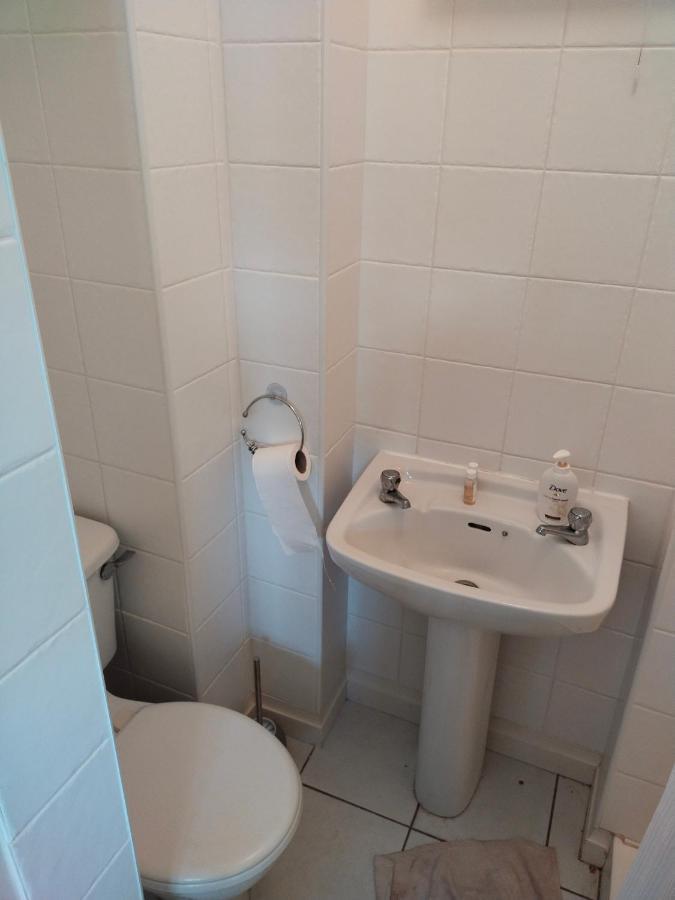 كورك Crescent Apartments Homestay المظهر الخارجي الصورة