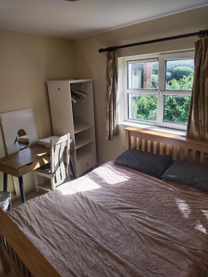 كورك Crescent Apartments Homestay المظهر الخارجي الصورة
